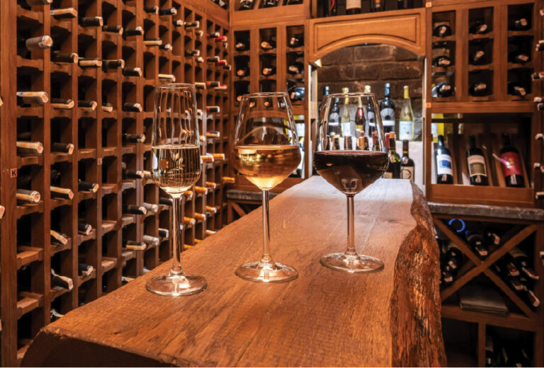 Xì gà Cuba: Nghệ thuật và cách thưởng thức đúng điệu